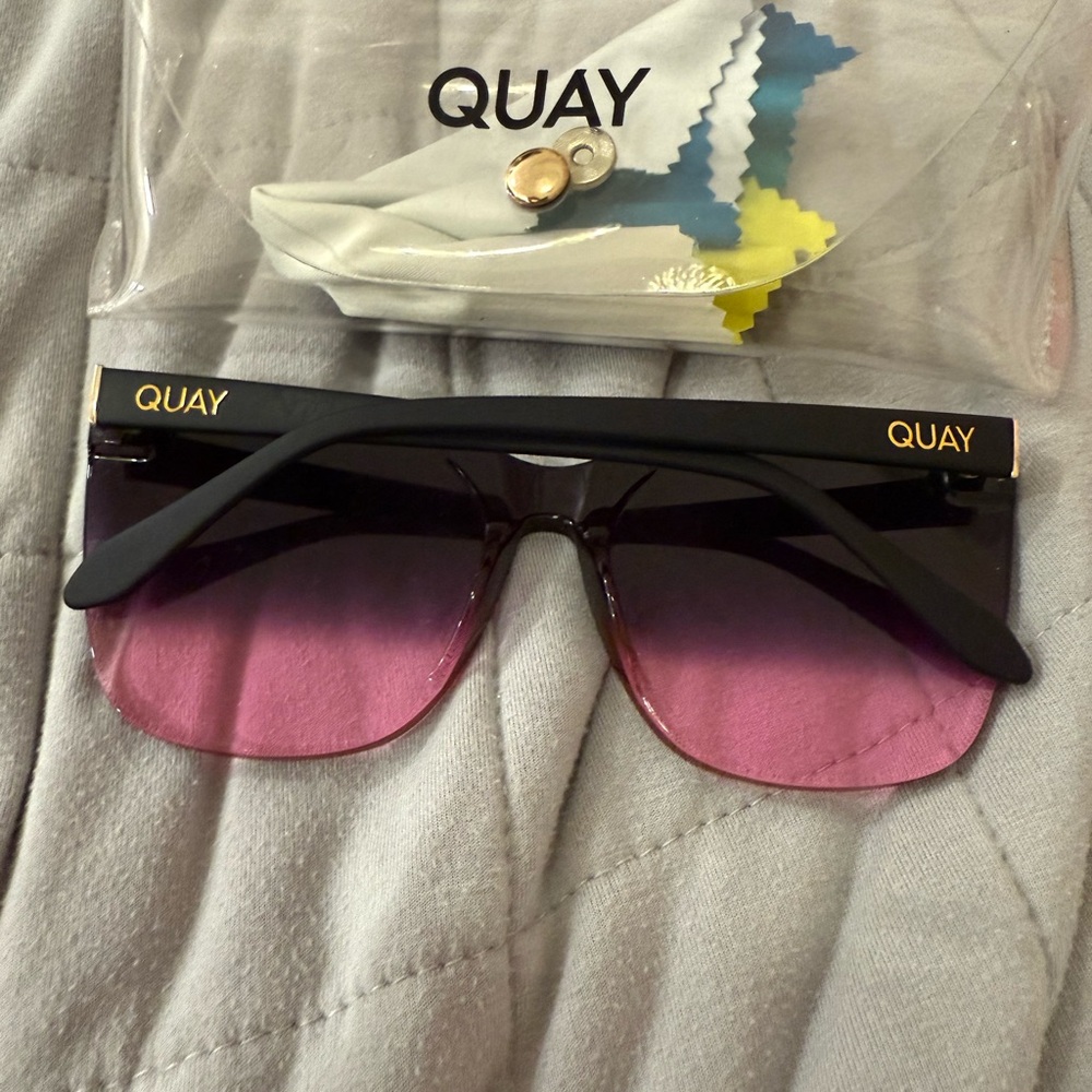 Quay Australia Black and Purple Gradient Sunglasses - Picture 2 of 2